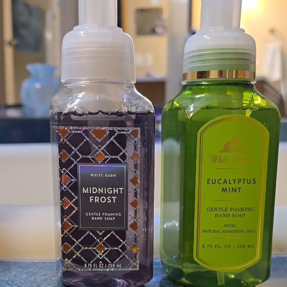 HOST PICK. New. 2 BBW Foaming Hand Soaps-Eucalyptus Mint & Midnight Frost